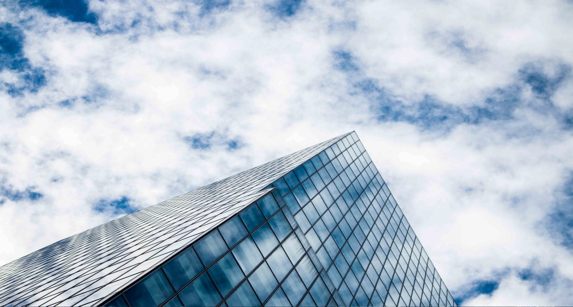 至誠至信、唯專唯精